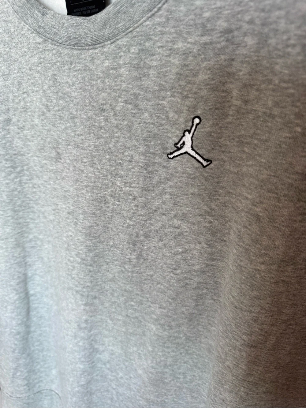 Jordan Men’s Brooklyn Fleece Heather Grey sweatshirt Loose Fit size Large